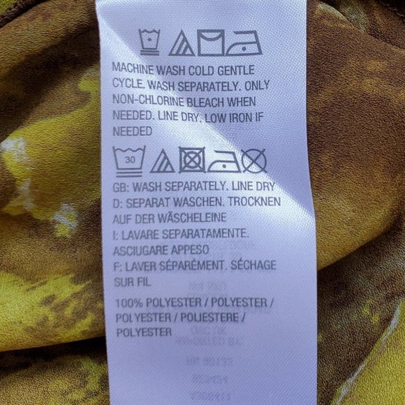 Linea Tie Dye Printed Pullover Blouse Top With Tassel Ties NWOT Size M - Picture 10 of 11